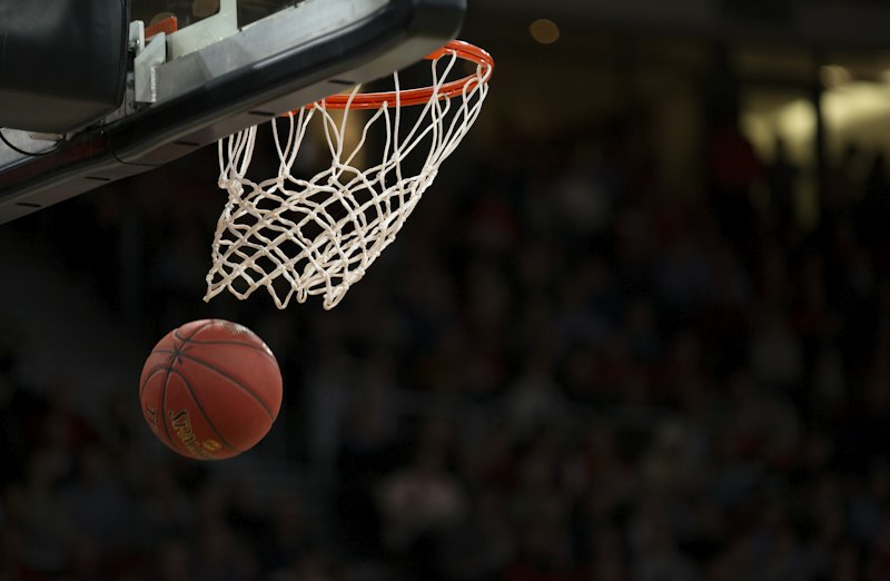 CBA总决赛：广东队卫冕成功 易建联荣膺FMVP
